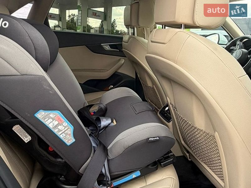 Седан Audi A4 2017 в Дрогобыче