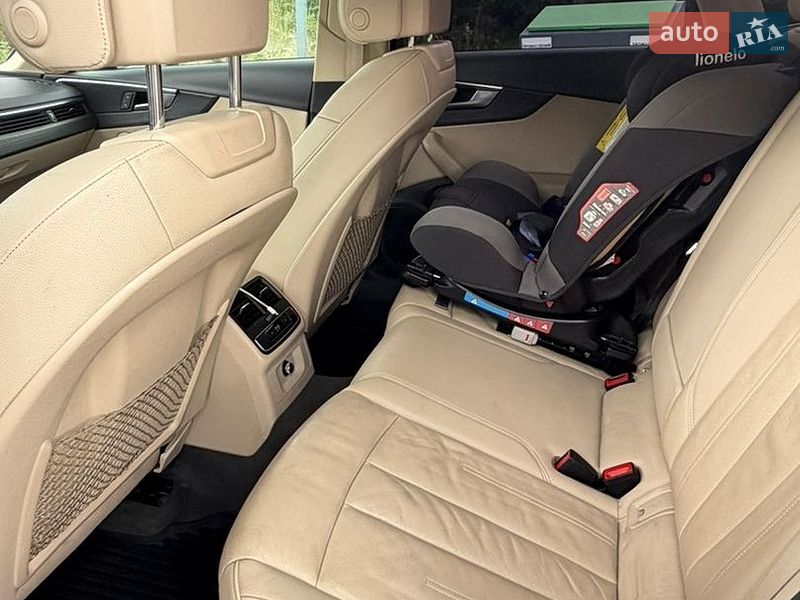 Седан Audi A4 2017 в Дрогобыче