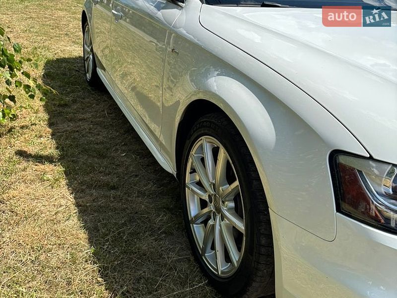 Седан Audi A4 2015 в Києві