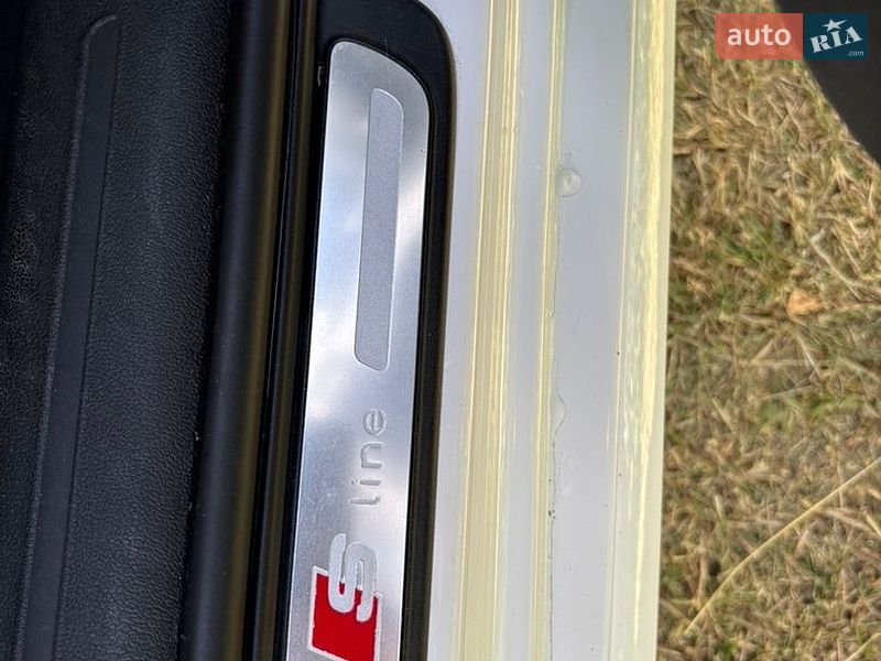 Седан Audi A4 2015 в Києві