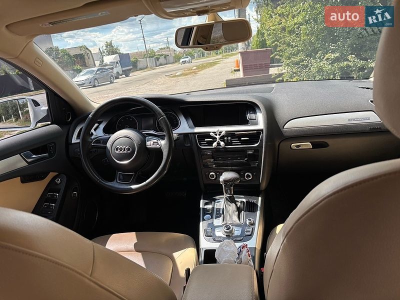 Седан Audi A4 2015 в Києві