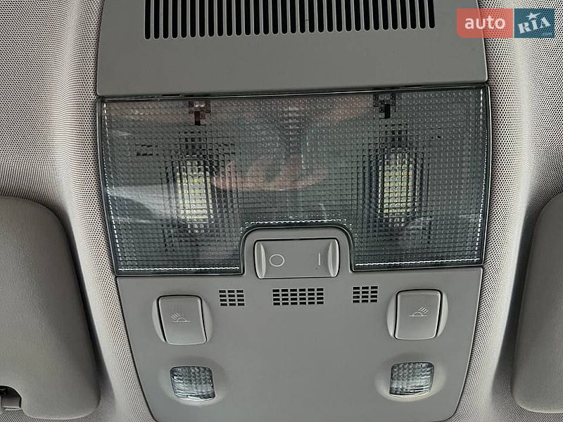 Седан Audi A4 2004 в Хмельницькому