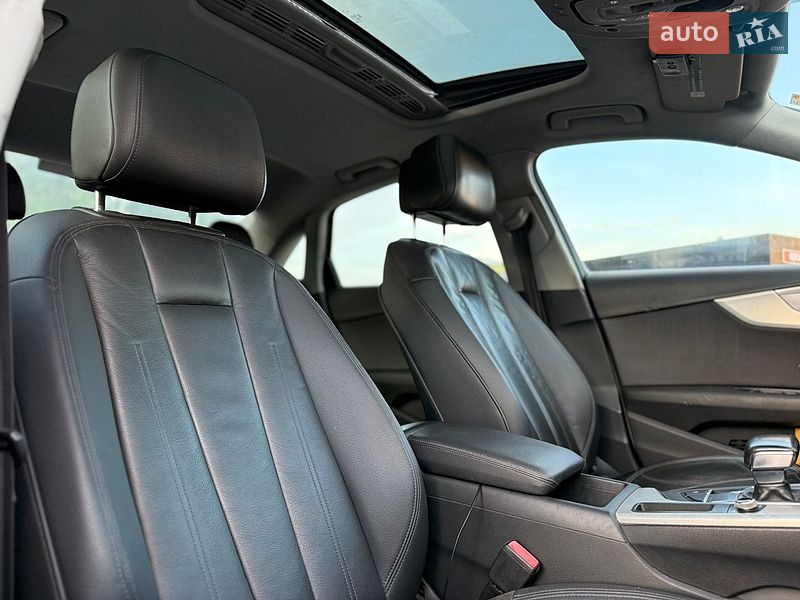 Седан Audi A4 2016 в Луцке