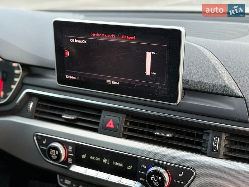 Седан Audi A4 2016 в Луцке