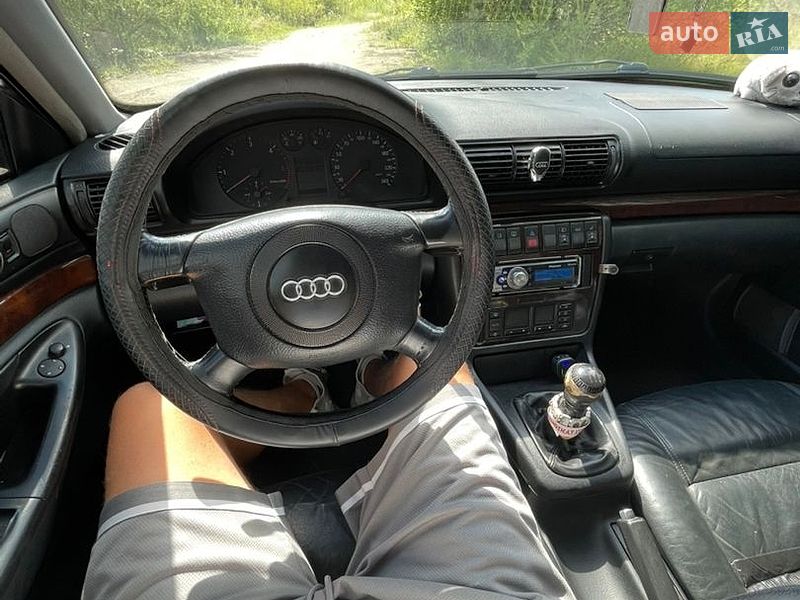 Універсал Audi A4 1998 в Городку