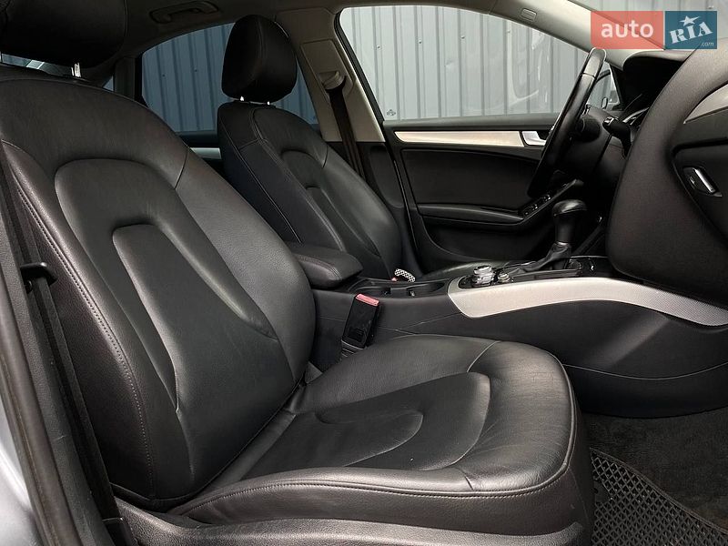Седан Audi A4 2015 в Николаеве