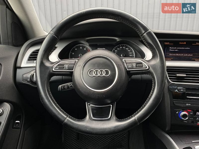 Седан Audi A4 2015 в Николаеве
