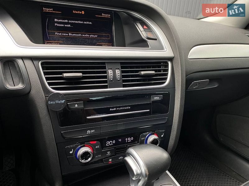 Седан Audi A4 2015 в Николаеве