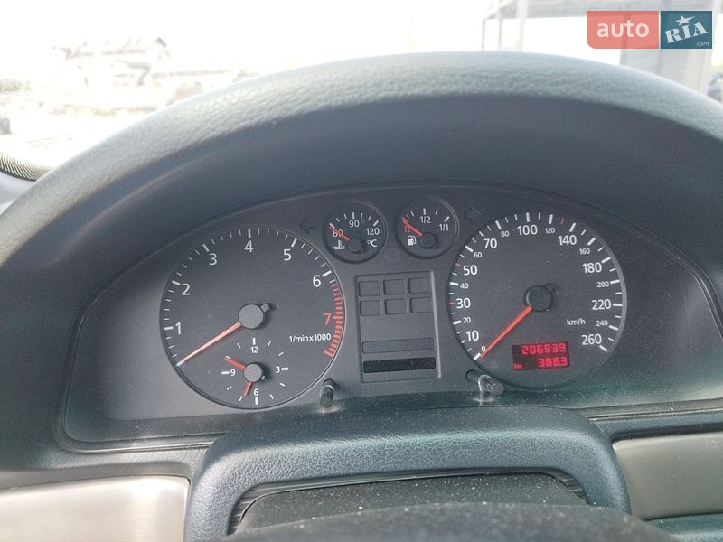 Универсал Audi A4 1998 в Львове