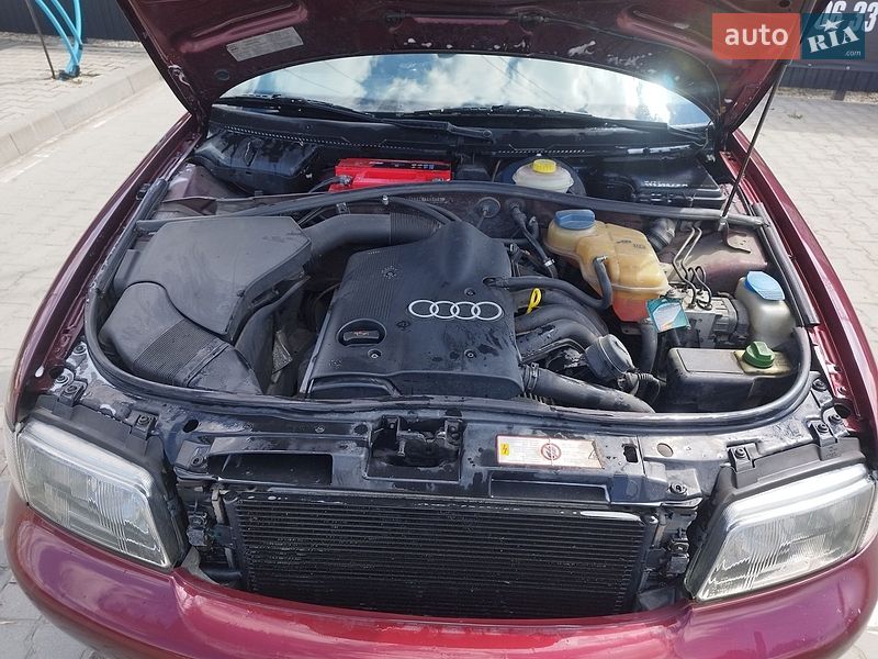 Универсал Audi A4 1998 в Львове