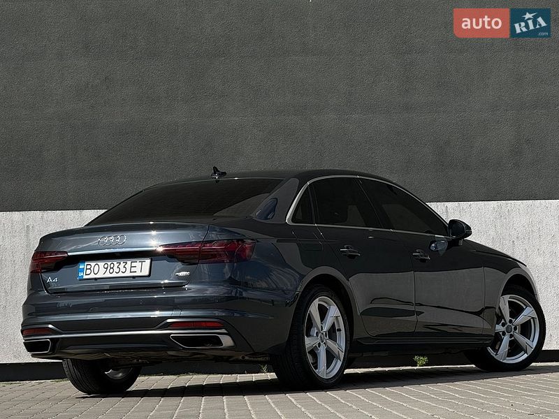 Седан Audi A4 2021 в Тернополі