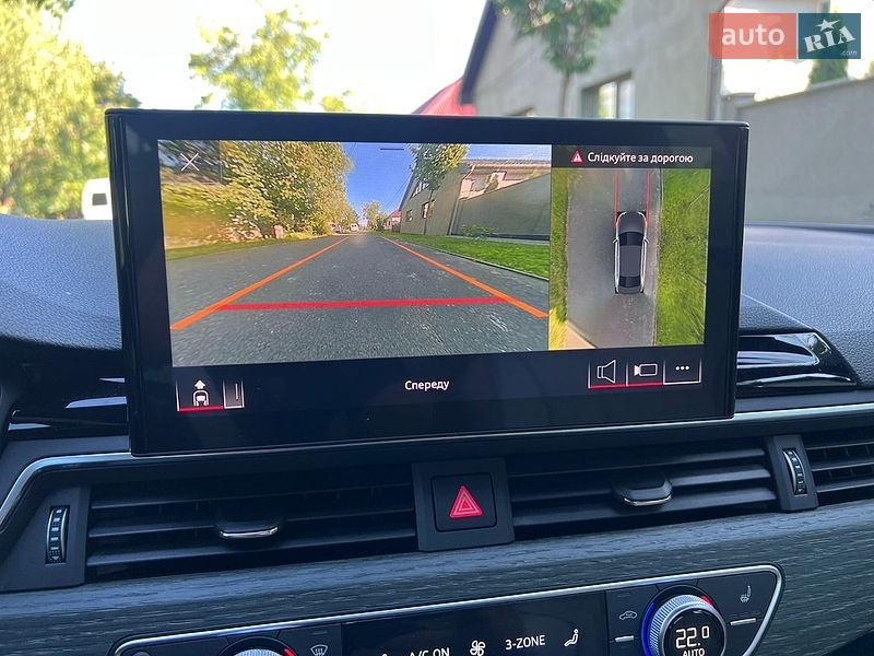 Седан Audi A4 2022 в Мукачевому