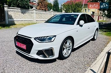 Седан Audi A4 2022 в Мукачевому