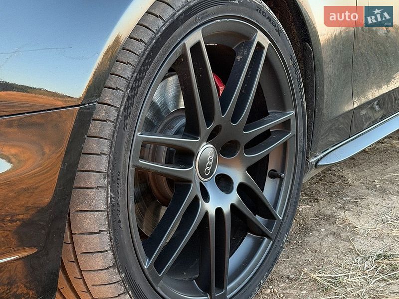 Седан Audi A4 2013 в Одессе