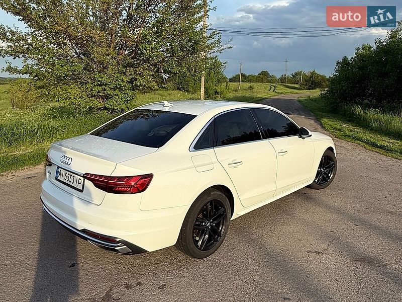 Седан Audi A4 2020 в Киеве