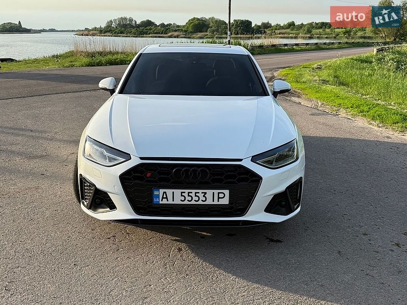 Седан Audi A4 2020 в Киеве