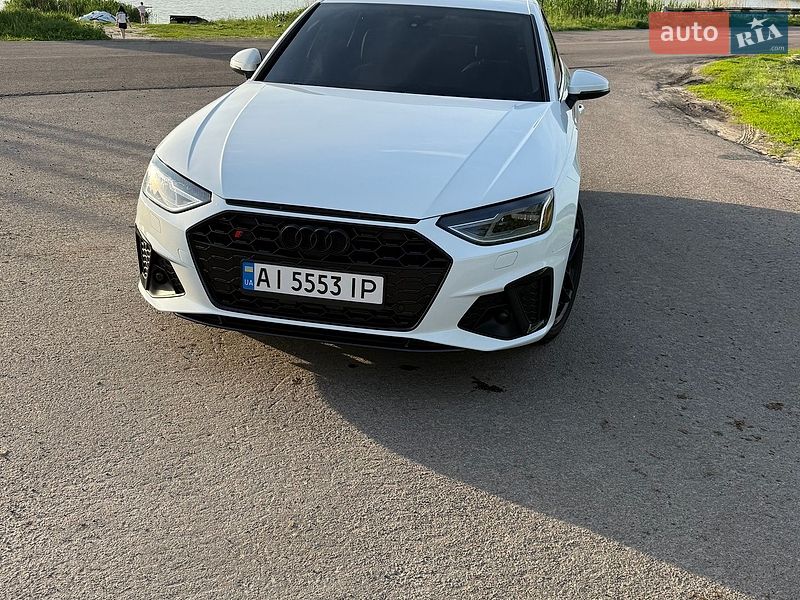 Седан Audi A4 2020 в Киеве