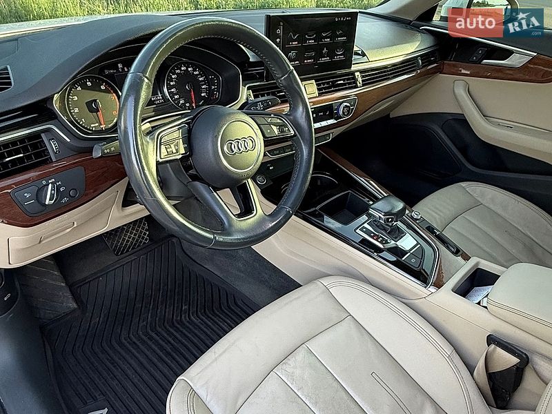 Седан Audi A4 2020 в Киеве