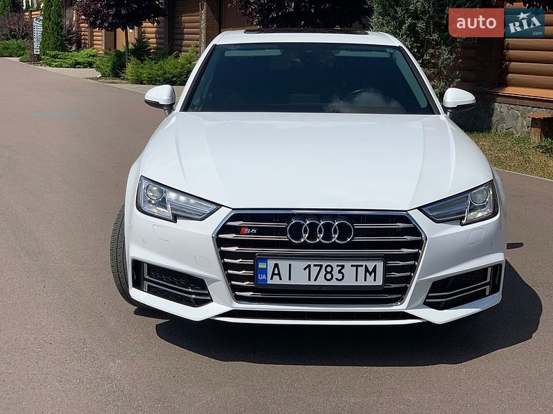 Седан Audi A4 2016 в Києві