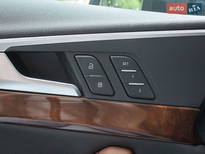 Седан Audi A4 2016 в Киеве