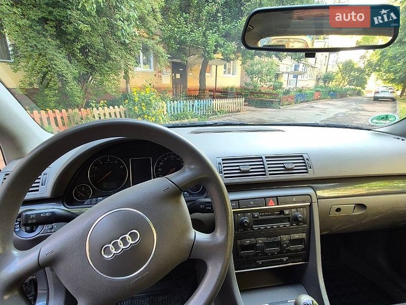 Седан Audi A4 2001 в Чернигове