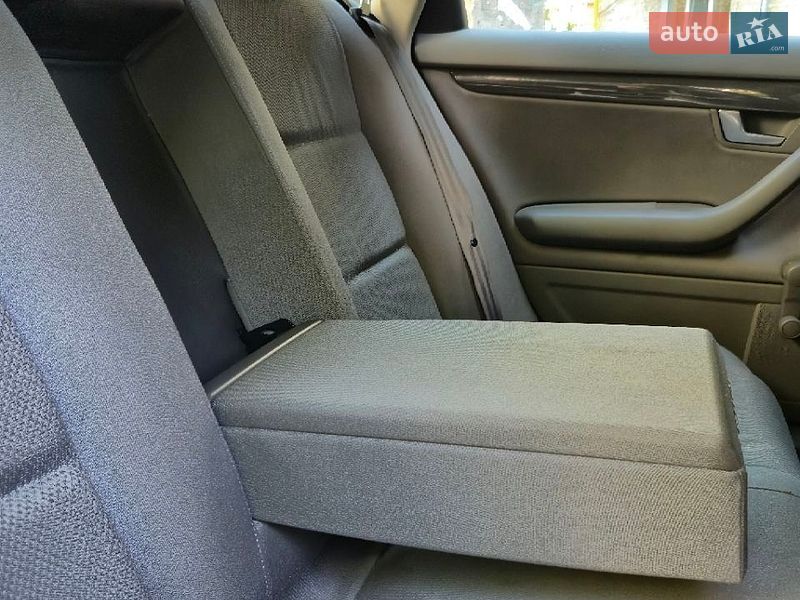 Седан Audi A4 2001 в Чернигове
