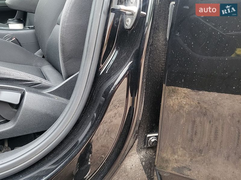 Седан Audi A4 2013 в Коростене