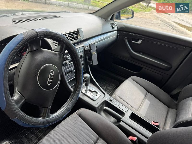 Універсал Audi A4 2004 в Ізюмі