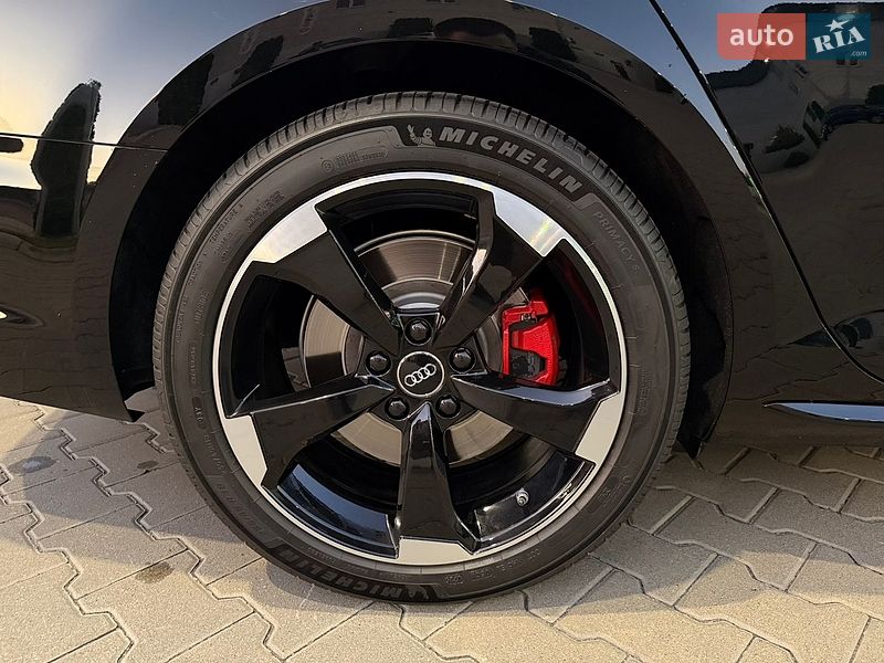 Седан Audi A4 2017 в Києві