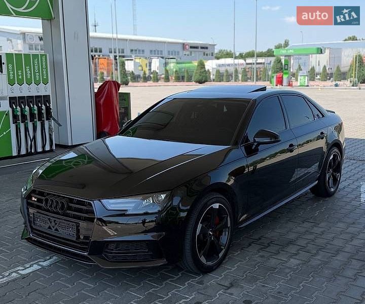 Седан Audi A4 2017 в Києві