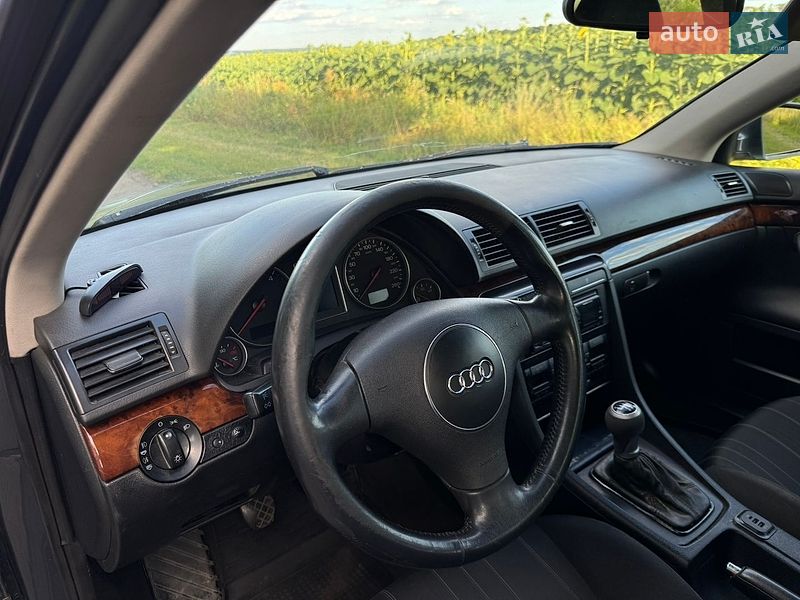 Универсал Audi A4 2004 в Каменке