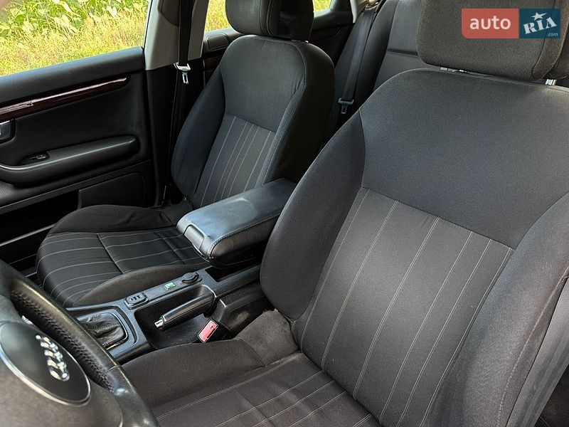 Универсал Audi A4 2004 в Каменке