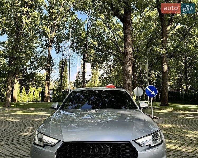 Седан Audi A4 2018 в Харкові