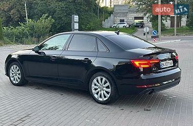 Седан Audi A4 2016 в Ровно