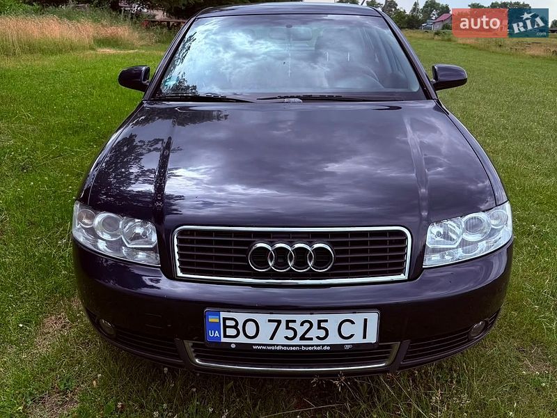 Седан Audi A4 2003 в Бучаче