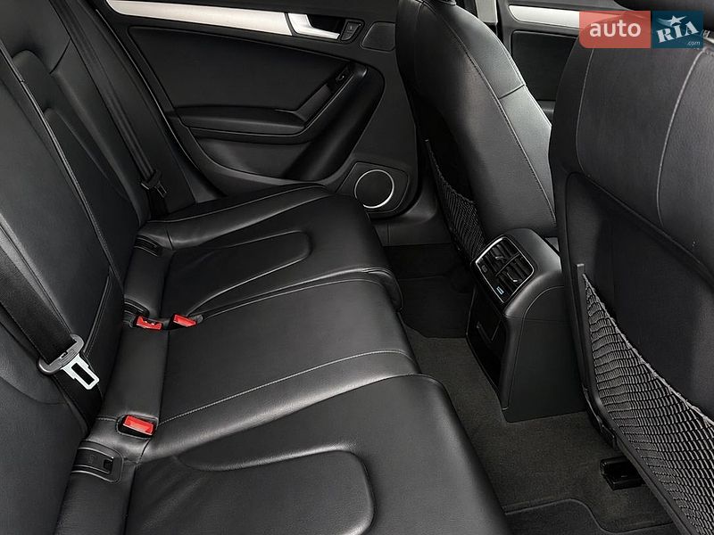 Седан Audi A4 2013 в Харкові