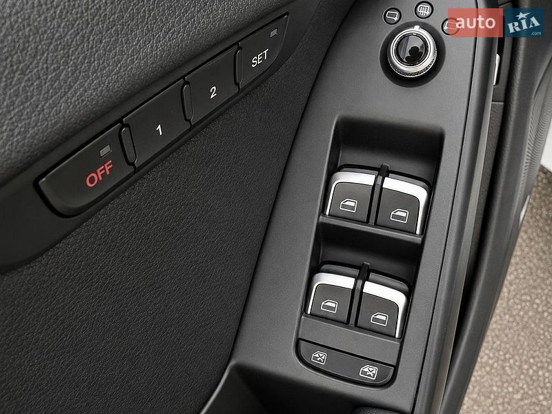 Седан Audi A4 2013 в Харкові