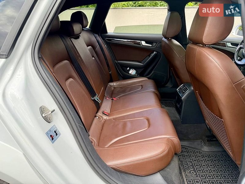 Универсал Audi A4 2015 в Киеве