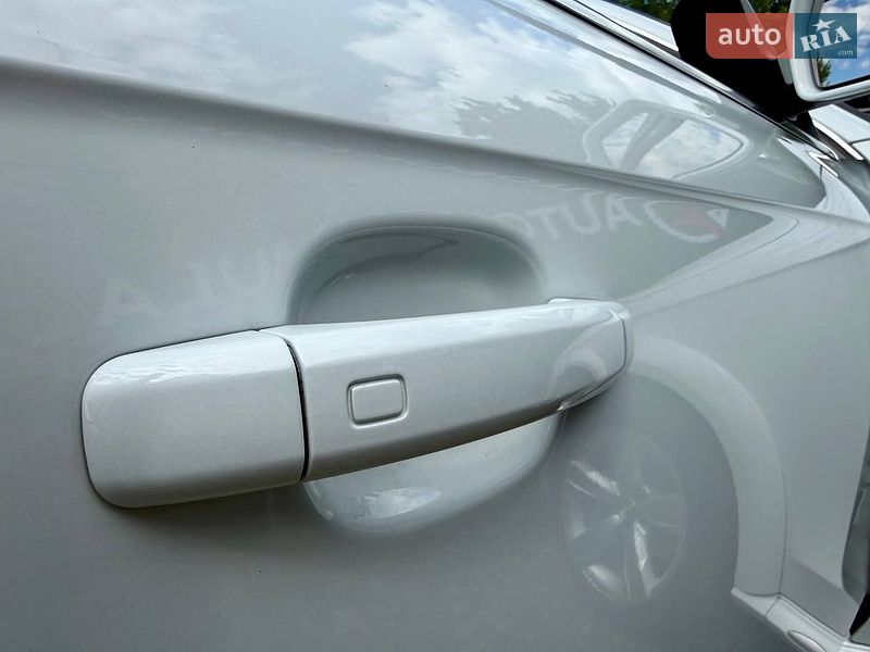 Универсал Audi A4 2015 в Киеве