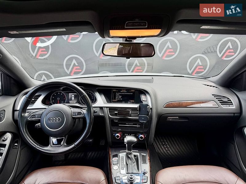 Универсал Audi A4 2015 в Киеве