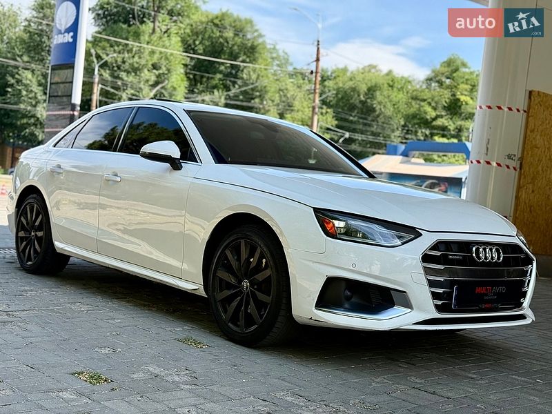 Седан Audi A4 2021 в Днепре