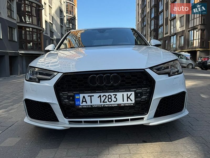 Седан Audi A4 2018 в Ивано-Франковске