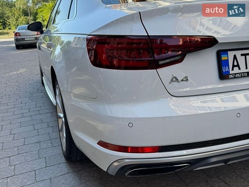 Седан Audi A4 2018 в Ивано-Франковске