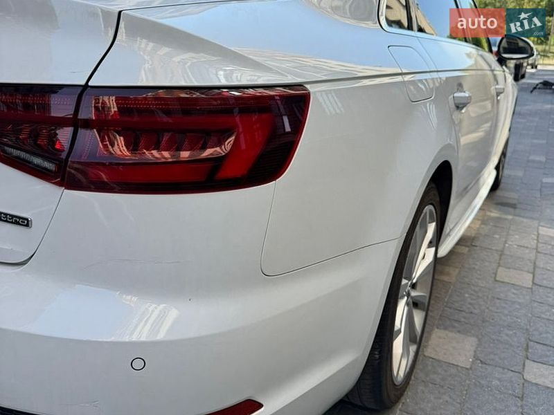 Седан Audi A4 2018 в Ивано-Франковске