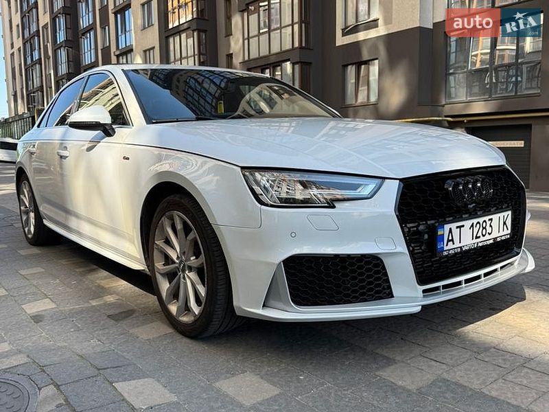Седан Audi A4 2018 в Ивано-Франковске