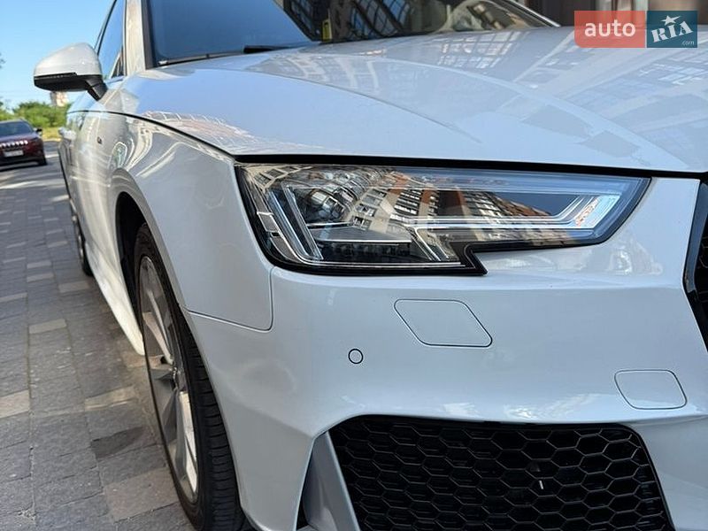Седан Audi A4 2018 в Ивано-Франковске