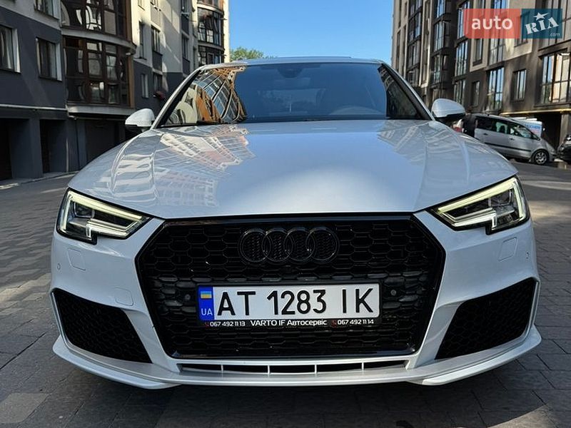 Седан Audi A4 2018 в Ивано-Франковске