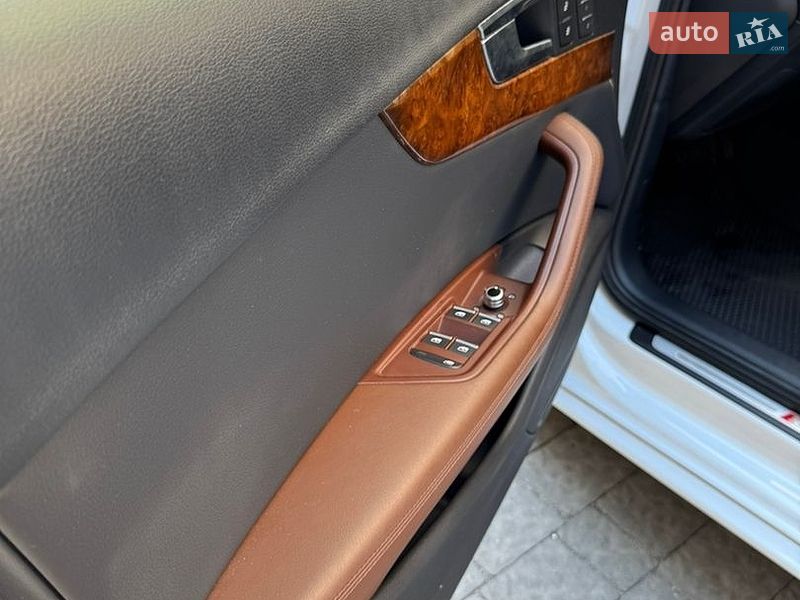 Седан Audi A4 2018 в Ивано-Франковске