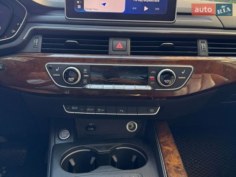 Седан Audi A4 2018 в Ивано-Франковске