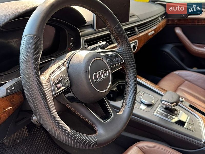 Седан Audi A4 2018 в Ивано-Франковске
